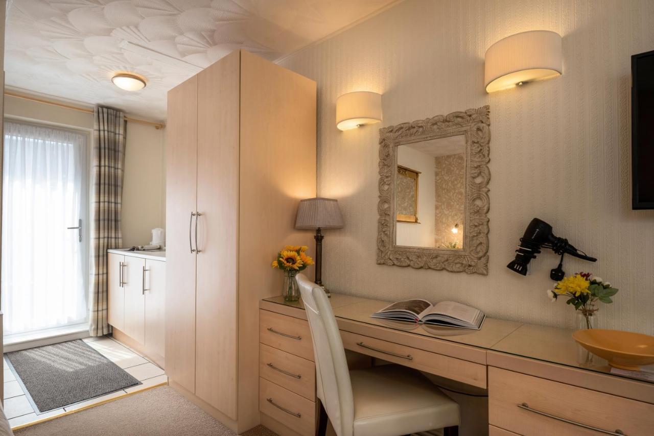Estuary Lodge Motel B&B Talsarnau Экстерьер фото
