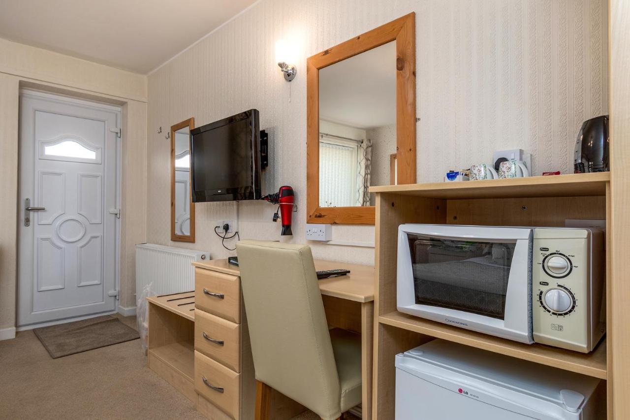 Estuary Lodge Motel B&B Talsarnau Экстерьер фото